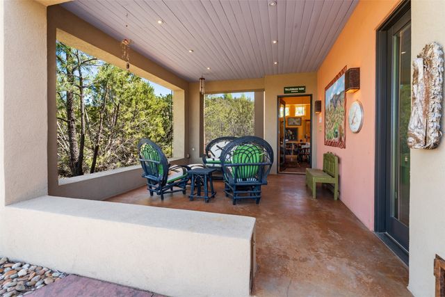 24B Paseo Encantado NE, Santa Fe, NM 87506