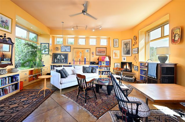 24B Paseo Encantado NE, Santa Fe, NM 87506