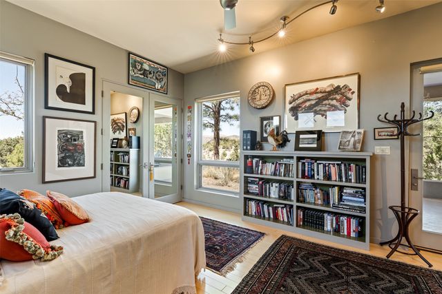 24B Paseo Encantado NE, Santa Fe, NM 87506
