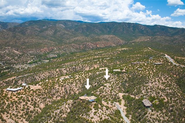 24B Paseo Encantado NE, Santa Fe, NM 87506
