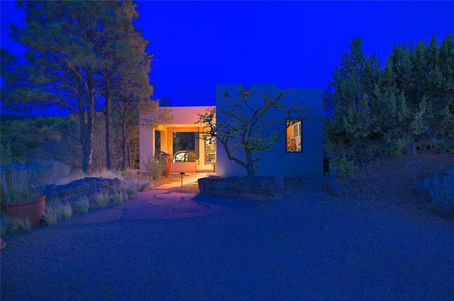 24B Paseo Encantado NE, Santa Fe, NM 87506