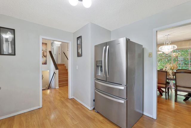 10211 E Countryside Cir, Wichita, KS 67207