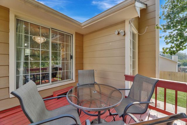 10211 E Countryside Cir, Wichita, KS 67207