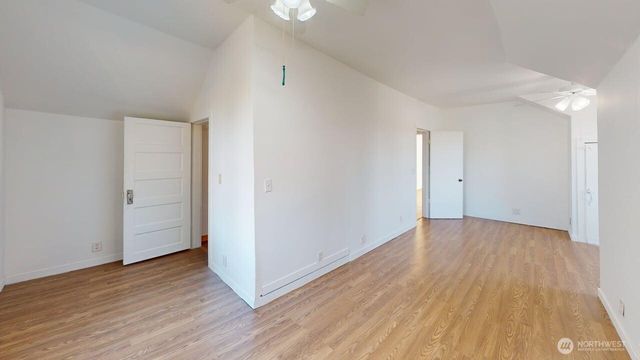 330 N Alder Street, Burlington, WA 98233