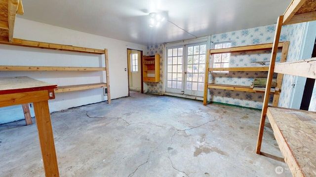 330 N Alder Street, Burlington, WA 98233