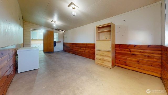 330 N Alder Street, Burlington, WA 98233