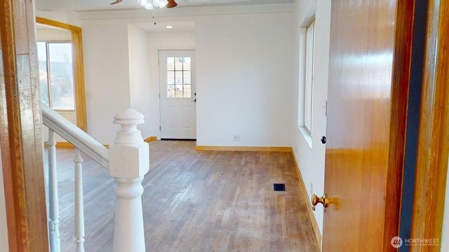 330 N Alder Street, Burlington, WA 98233