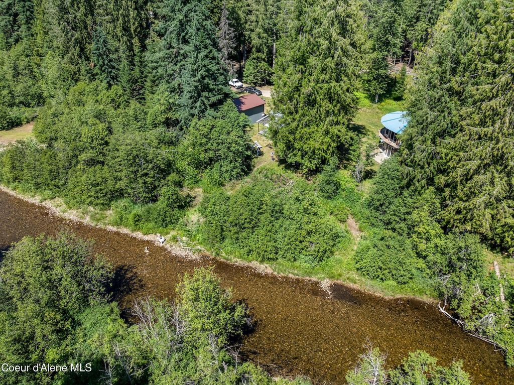 316 Granite Creek Rd, Nordman, ID 83848