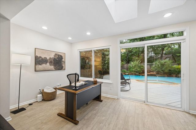11 Twisted Birch Place Court, The Woodlands, TX 77381