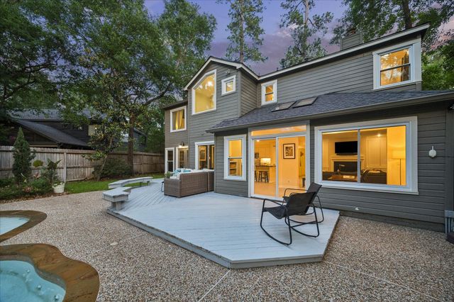 11 Twisted Birch Place Court, The Woodlands, TX 77381