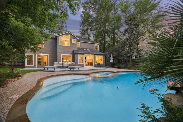 11 Twisted Birch Place Court, The Woodlands, TX 77381
