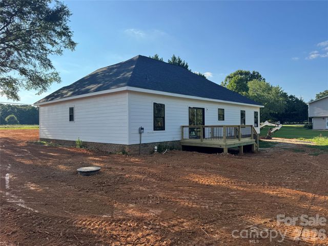 3615 S Potter Road, Mineral Springs, NC 28112