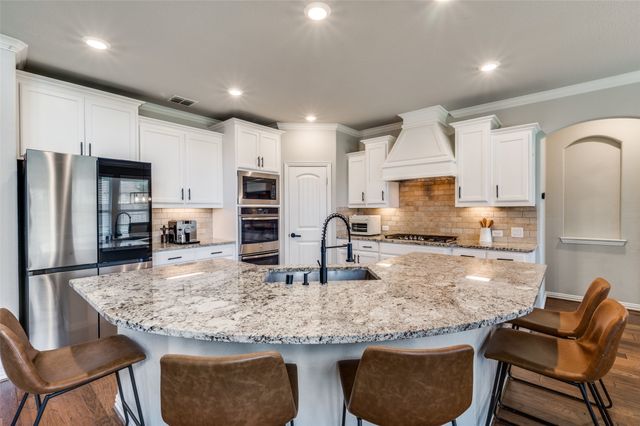 2951 Pine Creek Way, Celina, TX 75078