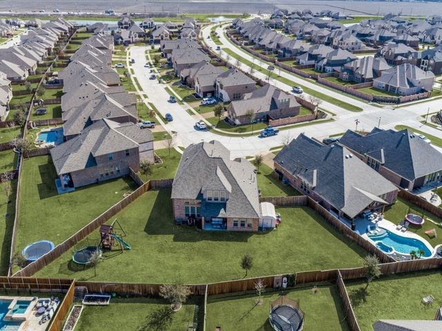 2951 Pine Creek Way, Celina, TX 75078