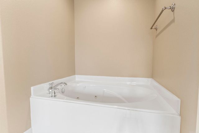 1712 Pilot Court, Jacksonville, AR 72076