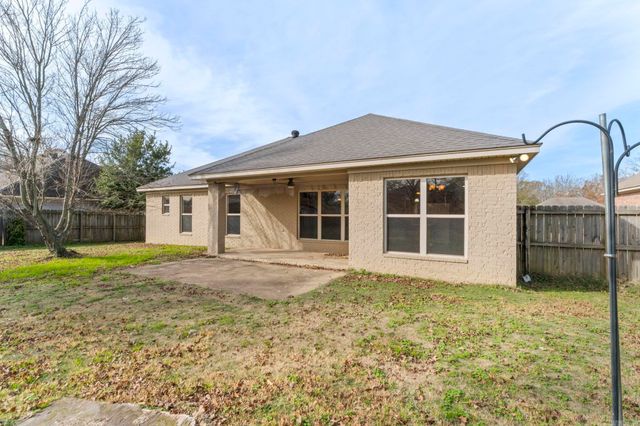 1712 Pilot Court, Jacksonville, AR 72076