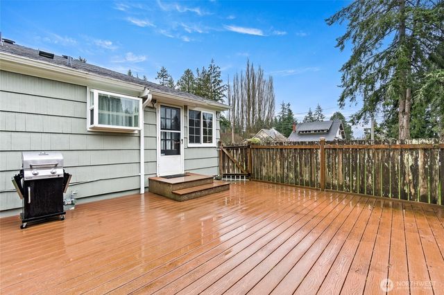 527 Ramsdell Street, Fircrest, WA 98466