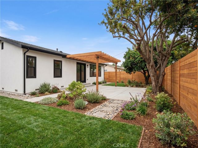 200 E Pinehurst, La Habra, CA 90631