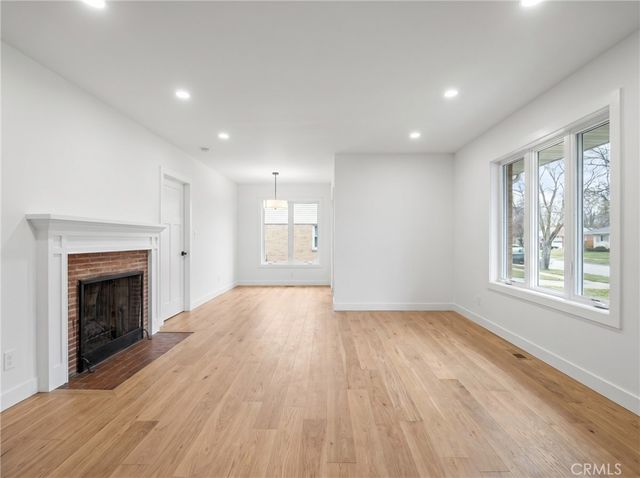 200 E Pinehurst, La Habra, CA 90631
