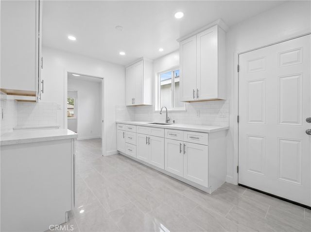 200 E Pinehurst, La Habra, CA 90631
