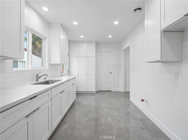 200 E Pinehurst, La Habra, CA 90631