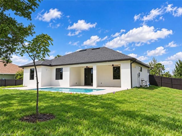 1932 NW 20th TER, Cape Coral, FL 33993