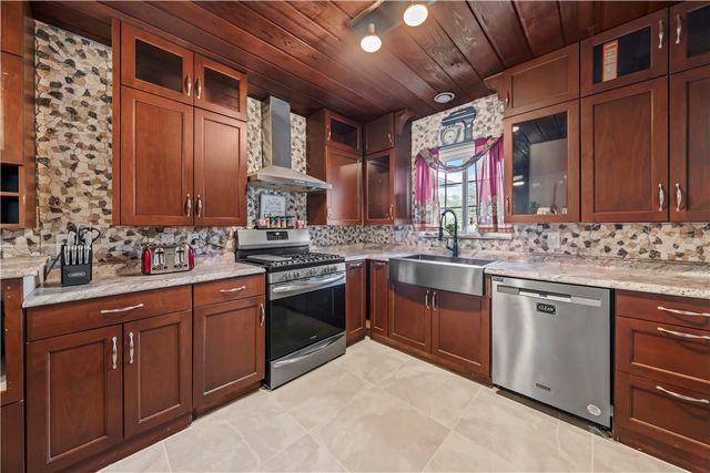 2141 Baird Road, Penfield, NY 14526