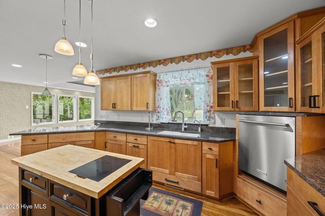 102 Trevino Lane, New Bern, NC 28560