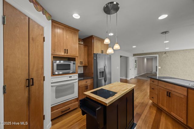 102 Trevino Lane, New Bern, NC 28560