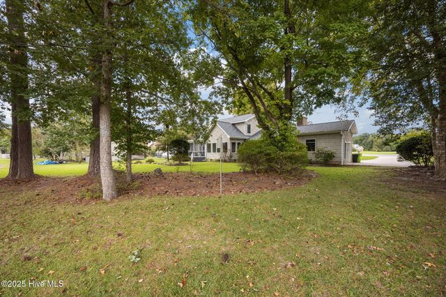 102 Trevino Lane, New Bern, NC 28560