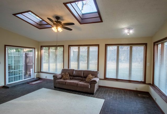 2109 N Washington Avenue, Danville, IL 61832