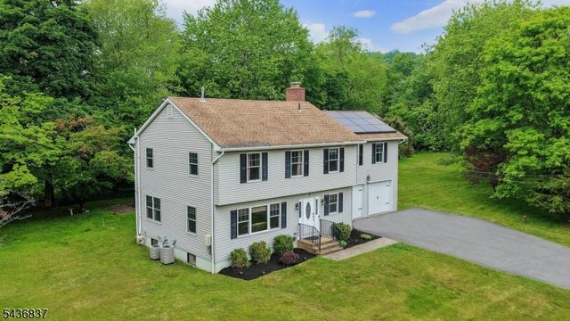 5 Maple Dr, Warren Twp., NJ 07059