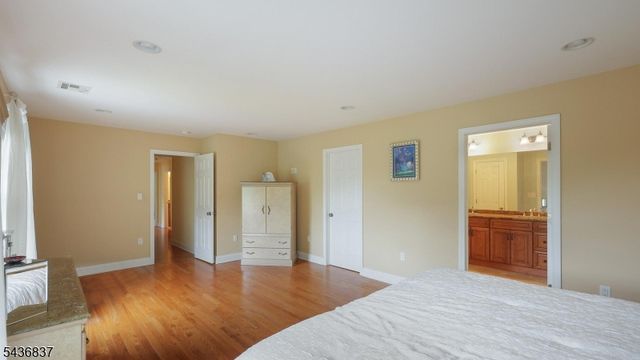 5 Maple Dr, Warren Twp., NJ 07059