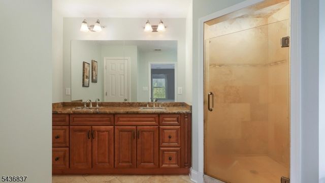 5 Maple Dr, Warren Twp., NJ 07059