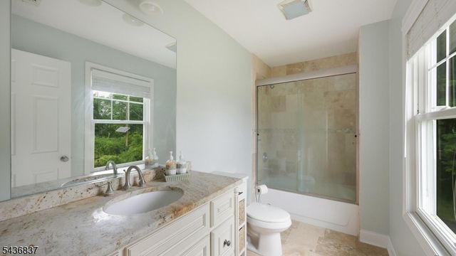 5 Maple Dr, Warren Twp., NJ 07059