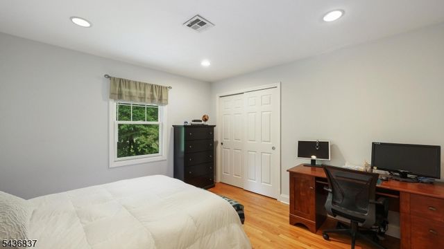 5 Maple Dr, Warren Twp., NJ 07059
