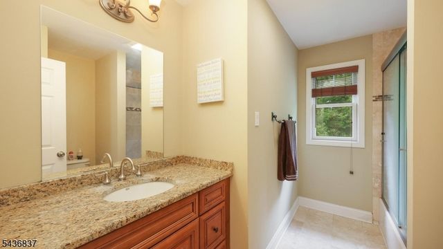 5 Maple Dr, Warren Twp., NJ 07059