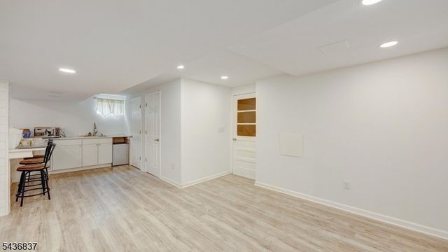 5 Maple Dr, Warren Twp., NJ 07059