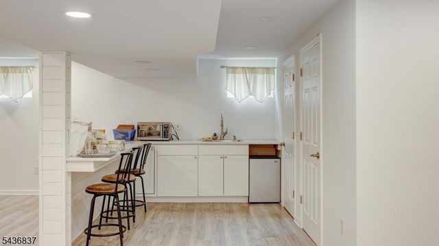 5 Maple Dr, Warren Twp., NJ 07059