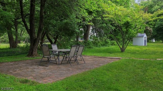 5 Maple Dr, Warren Twp., NJ 07059