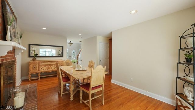 5 Maple Dr, Warren Twp., NJ 07059