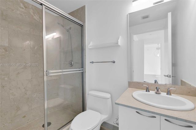 3131 NE 188th Street 21005, Aventura, FL 33180