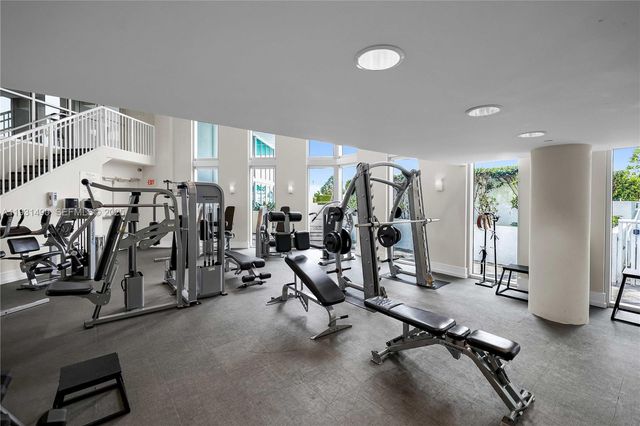 3131 NE 188th Street 21005, Aventura, FL 33180