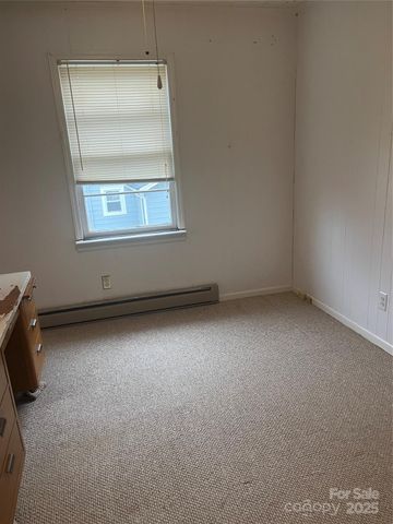 206 E Catawba Drive, Mount Holly, NC 28120