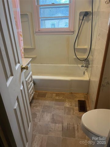 206 E Catawba Drive, Mount Holly, NC 28120