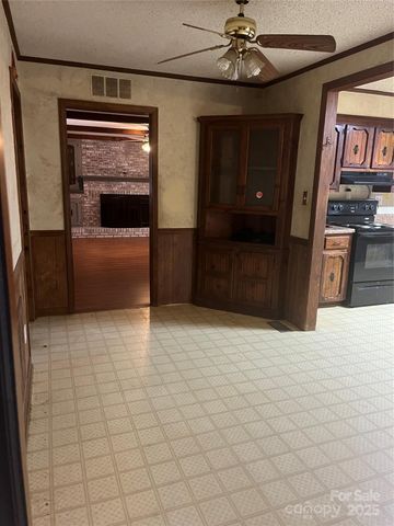 206 E Catawba Drive, Mount Holly, NC 28120