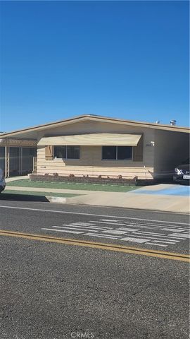 955 S Palm, Hemet, CA 92543