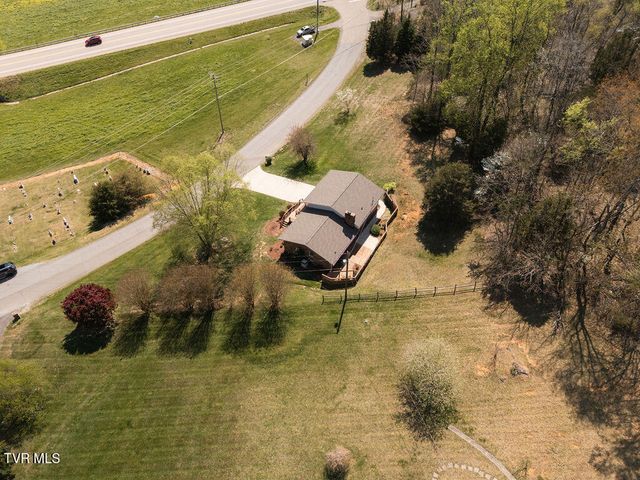 424 Old Watauga Road, Watauga, TN 37694