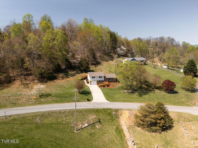 424 Old Watauga Road, Watauga, TN 37694