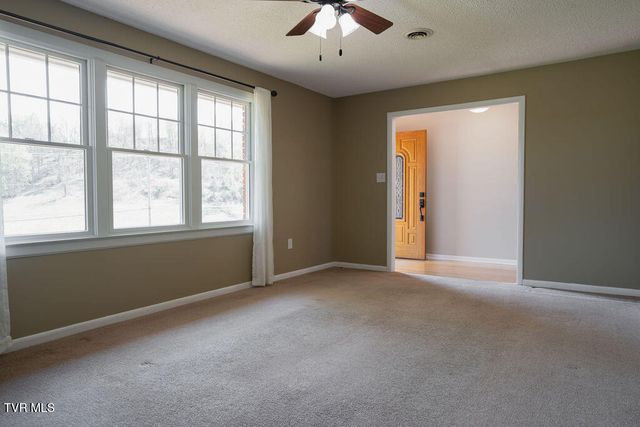 424 Old Watauga Road, Watauga, TN 37694